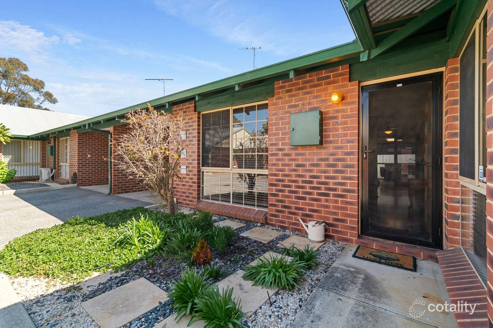 5/6 Helena St, Guildford, WA 6055