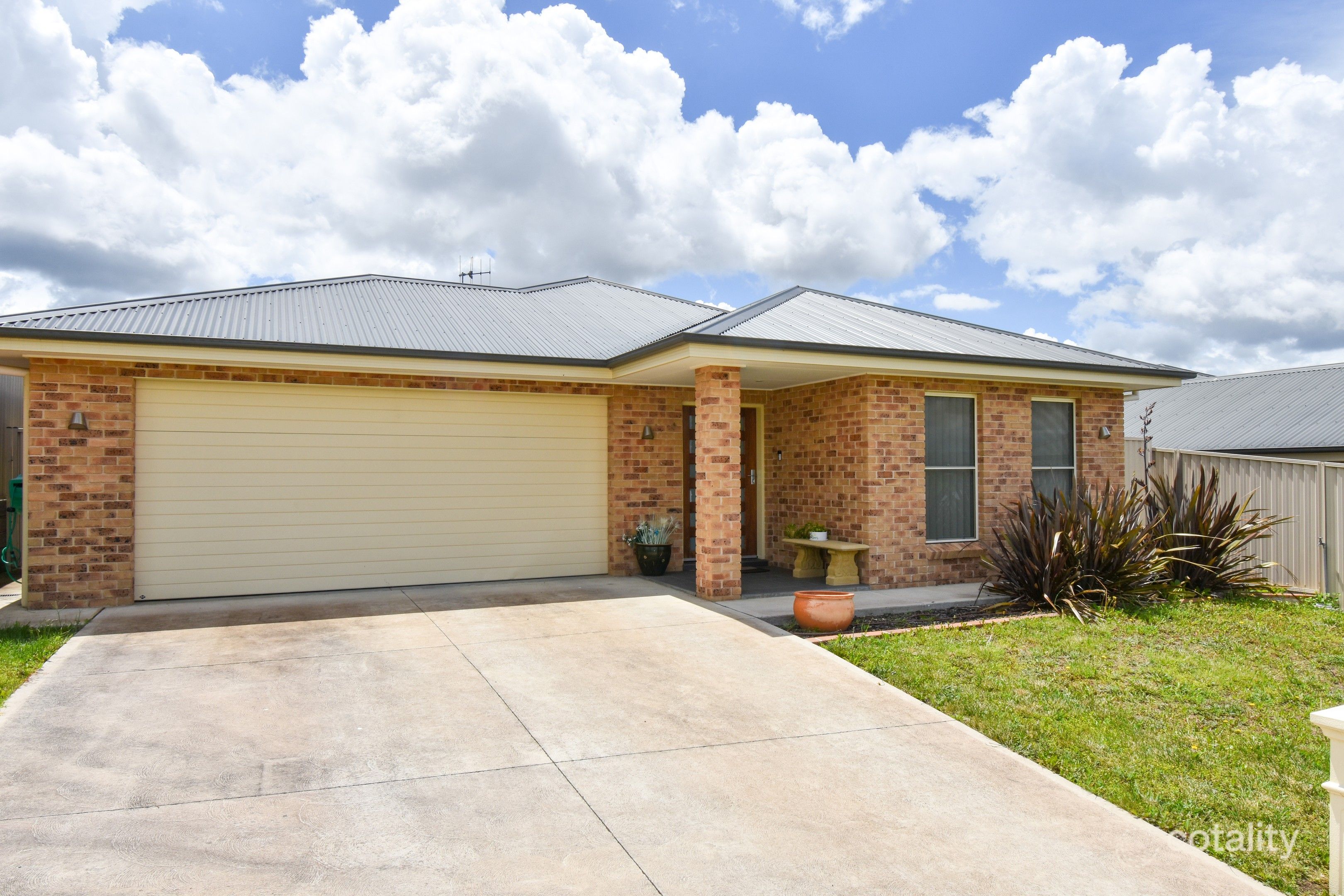 2 Gibsone Dr, Kelso, NSW 2795