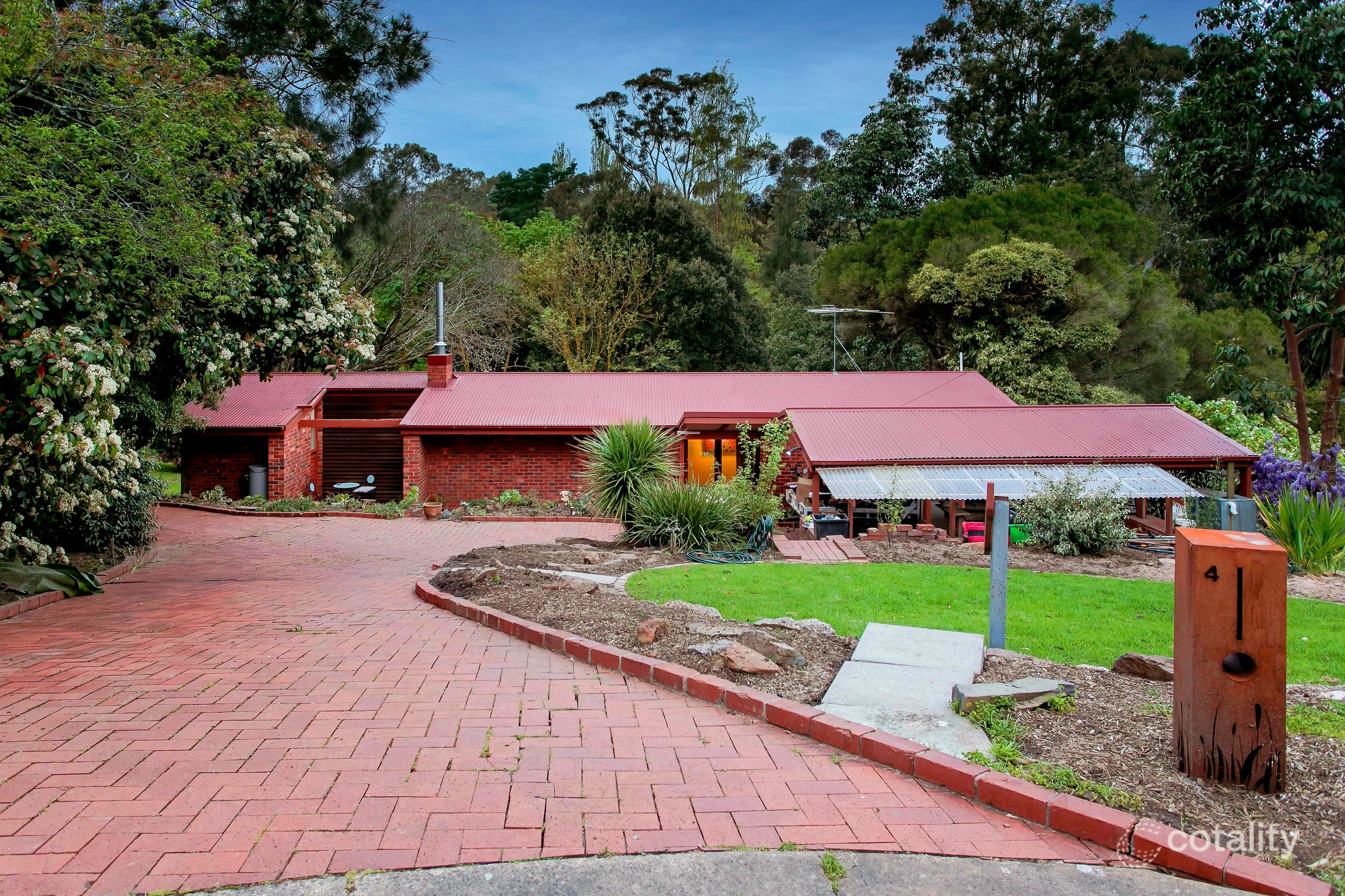4 Baust Cres, Coromandel Valley, SA 5051