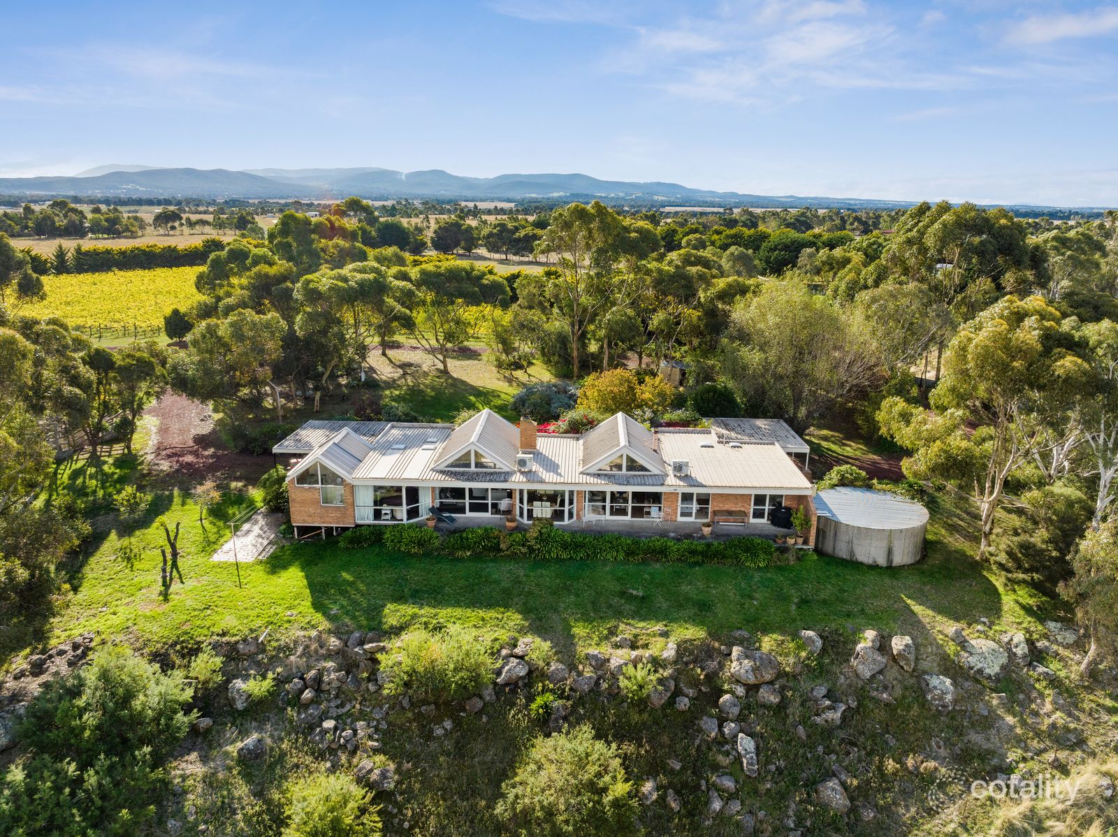 150 Palmer Rd, Sunbury, VIC 3429