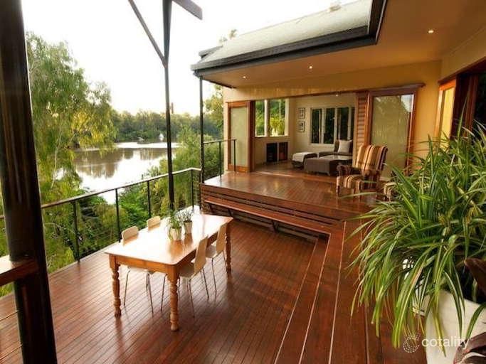 3 Long St W, Graceville, QLD 4075