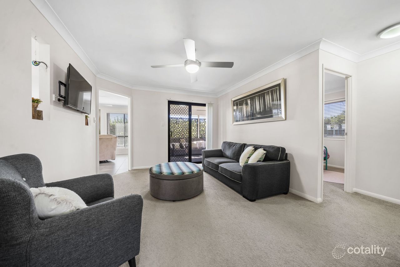 22 Monarch St, Meringandan West, QLD 4352