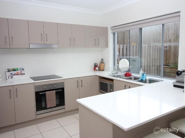 7/26 Careel Cl, Helensvale, QLD 4212