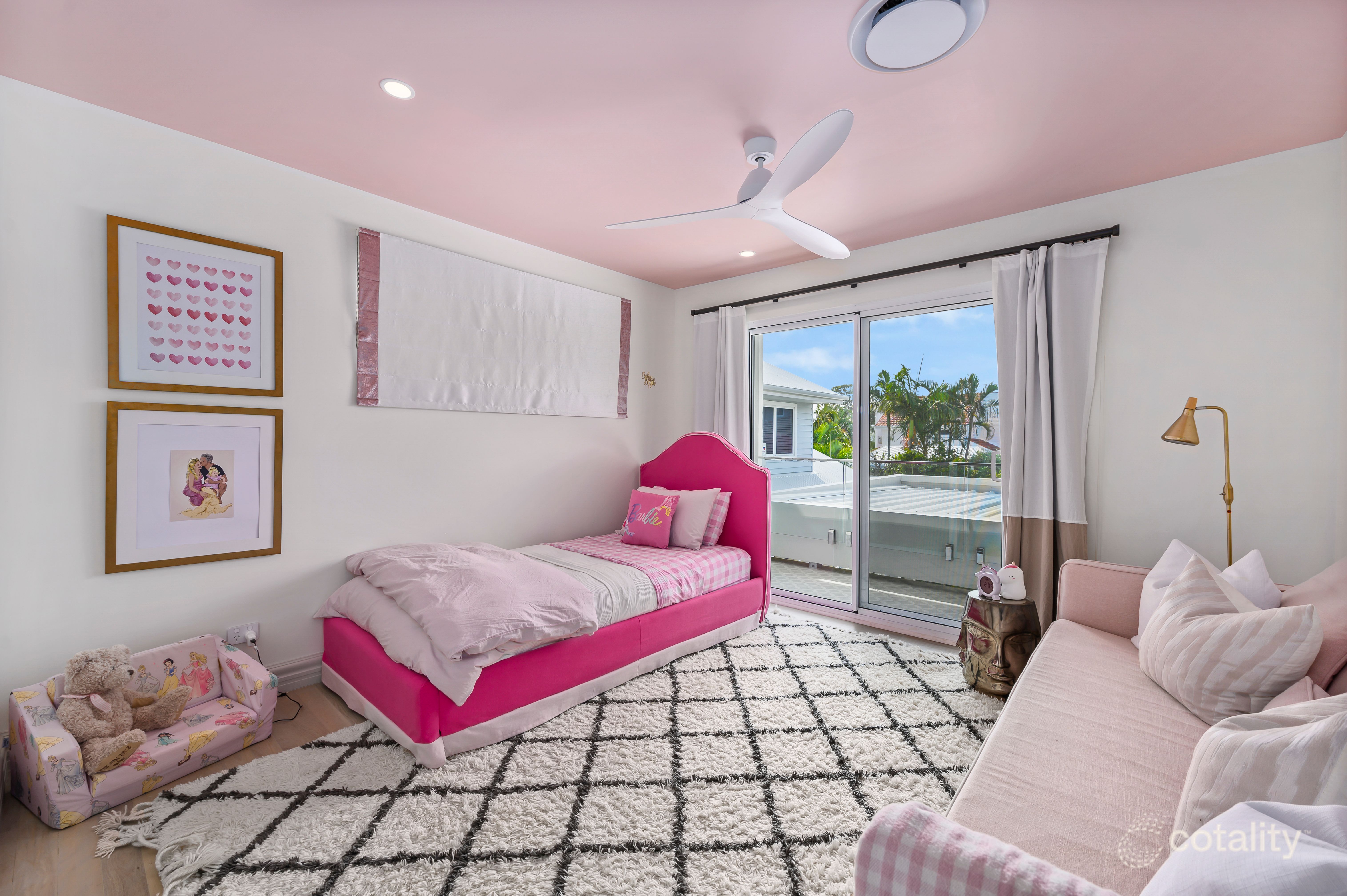 17 Banksia Bdwy, Burleigh Heads, QLD 4220