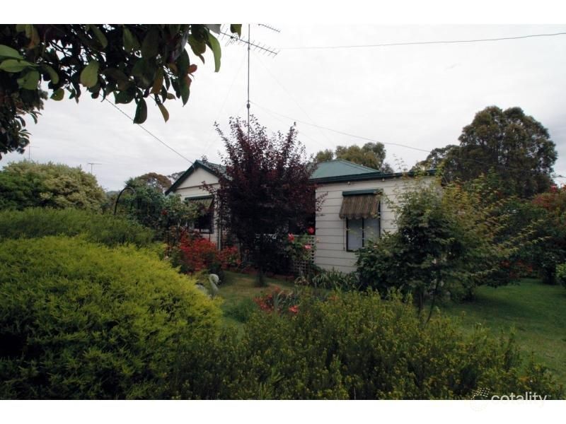 33 Heckfield St, Macarthur, VIC 3286