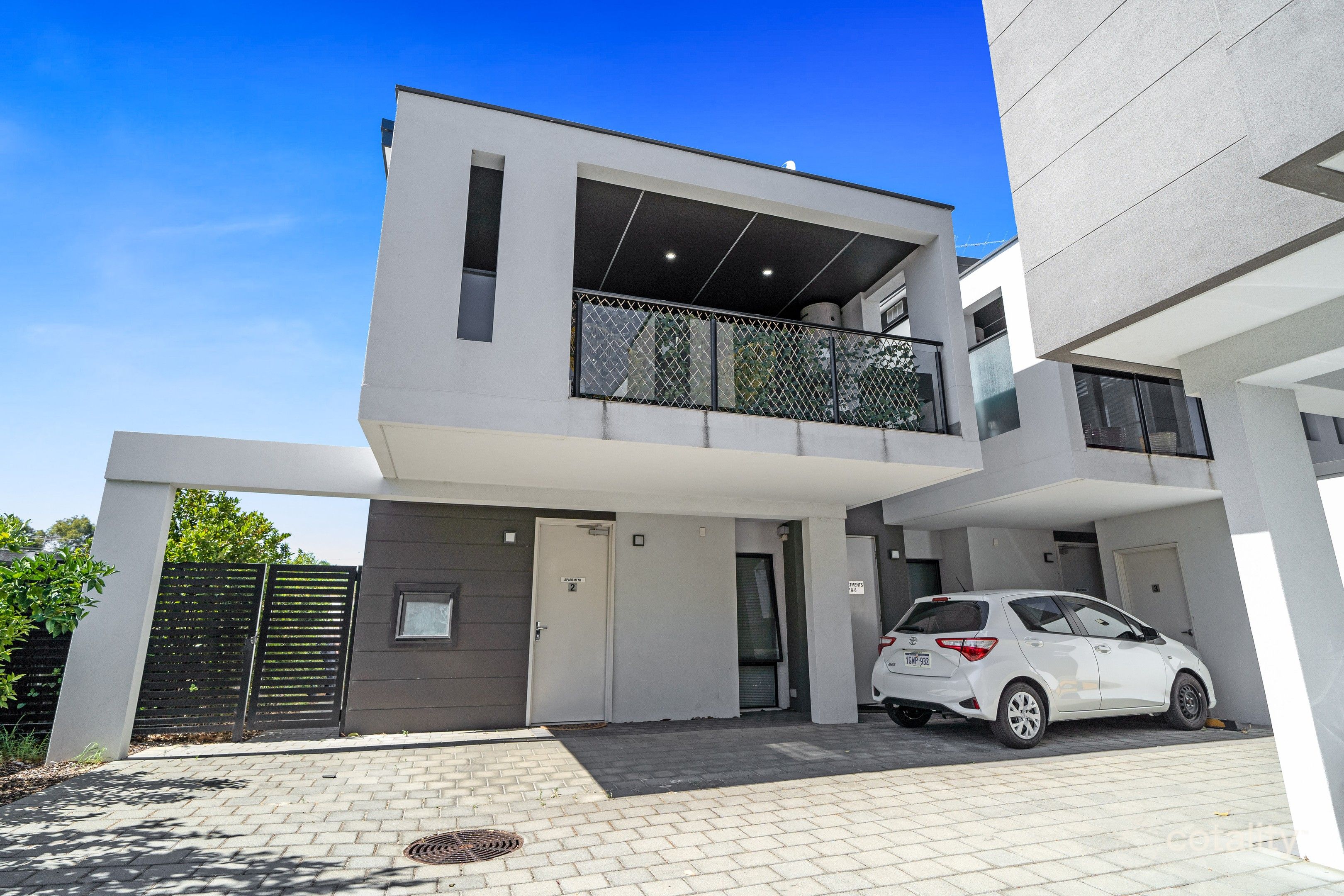 7/4 Endeavour Rd, Morley, WA 6062