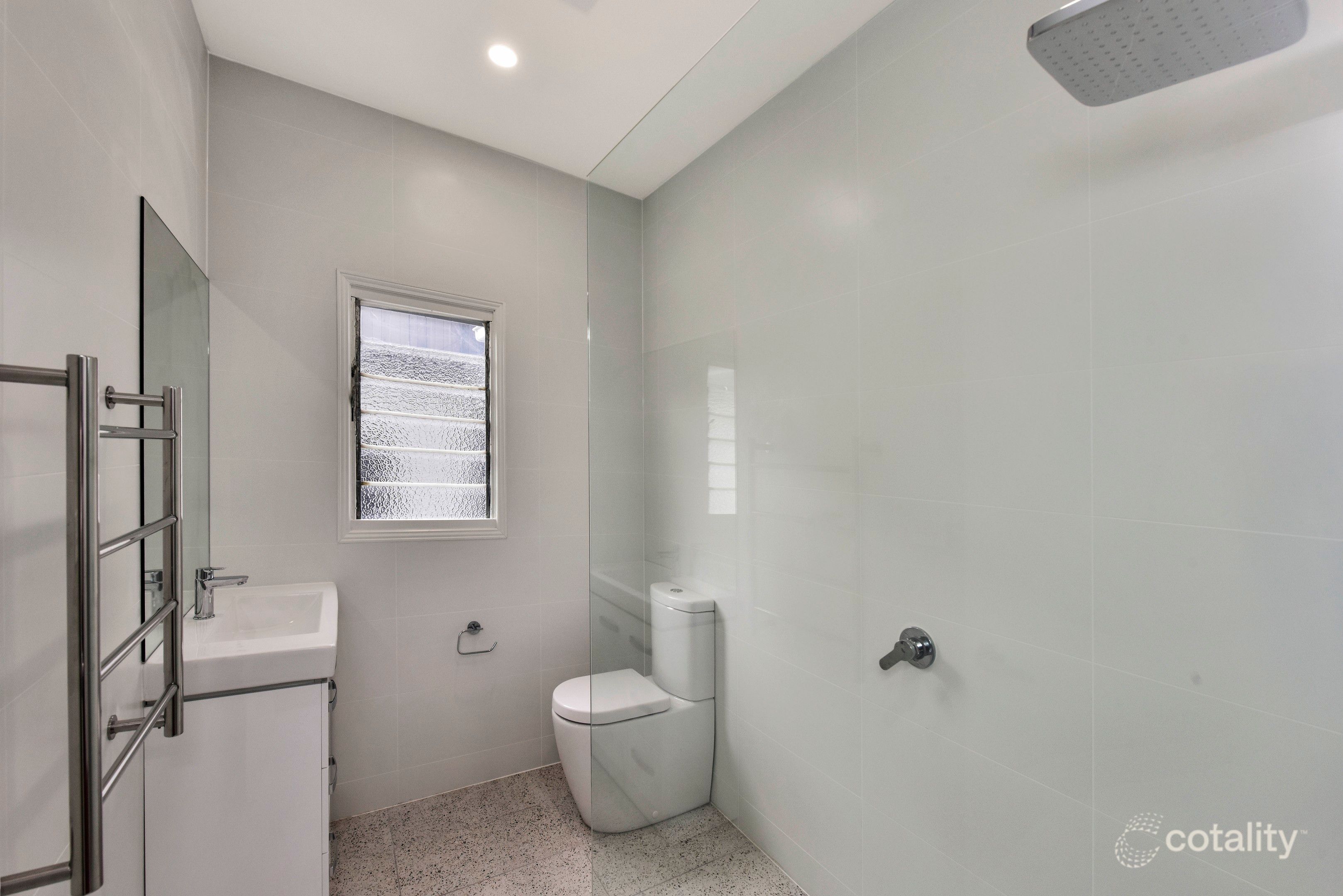 6 Florence Ave, Point Frederick, NSW 2250