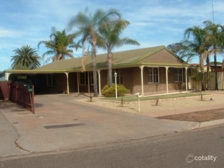 2 Abraham Dr, Whyalla Stuart, SA 5608