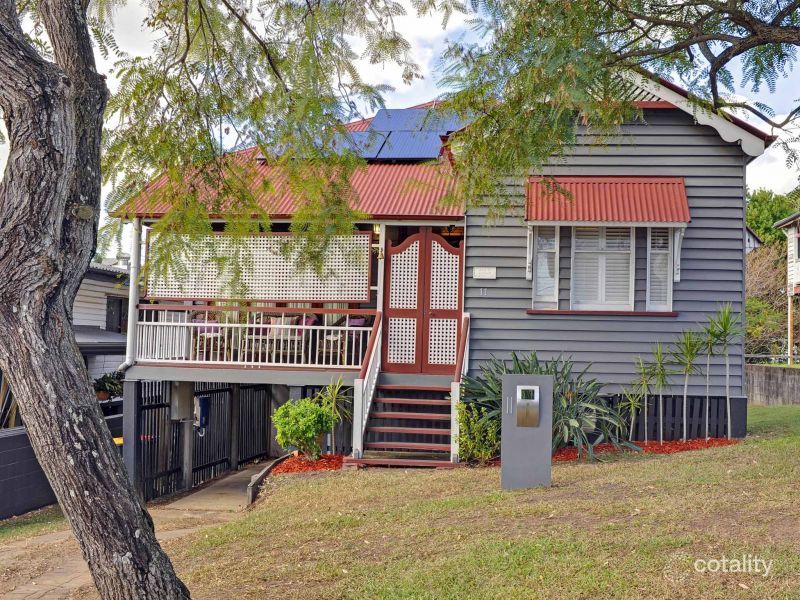11 Morgan St, Norman Park, QLD 4170