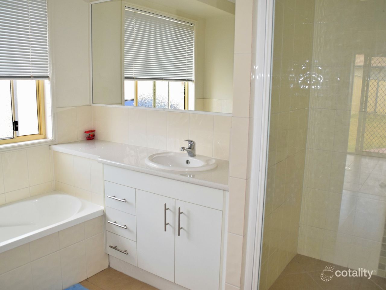 8 Rose Vale Ct, Warwick, QLD 4370