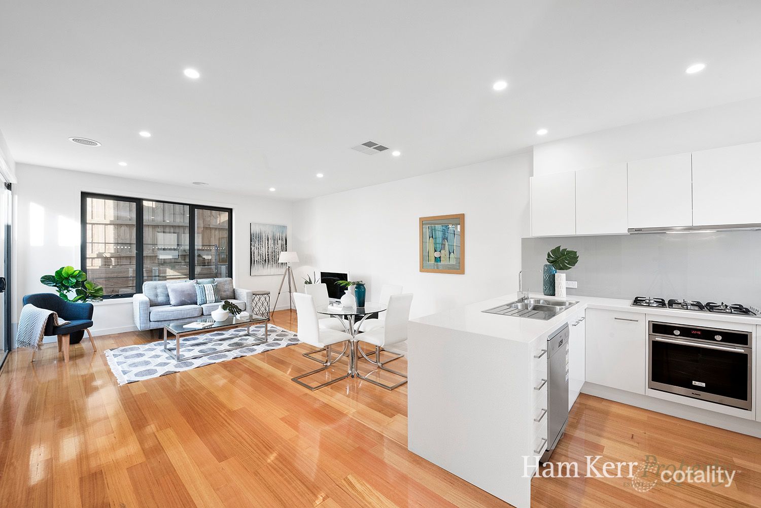 2/4 Frank St, Doncaster, VIC 3108