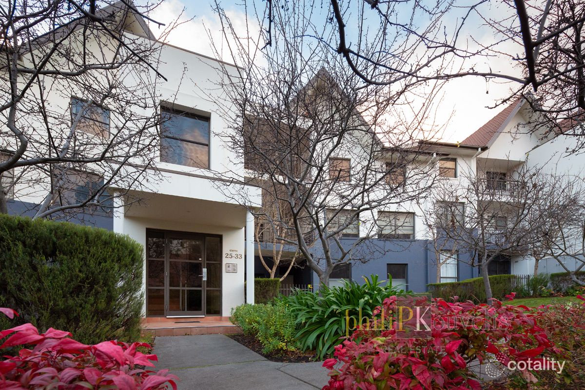 29/7 Eldridge Cres, Garran, ACT 2605