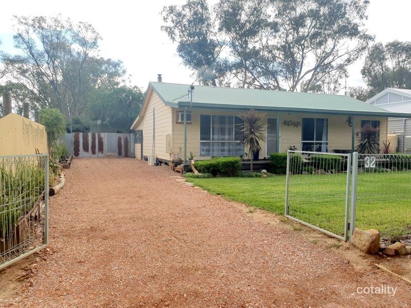32 Jean St, Longwood, VIC 3665