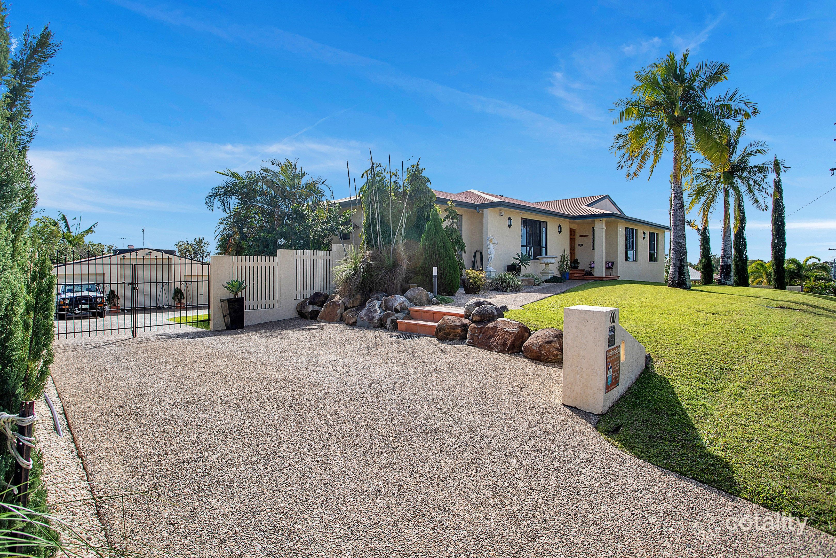 60 Eaglemount Rd, Beaconsfield, QLD 4740