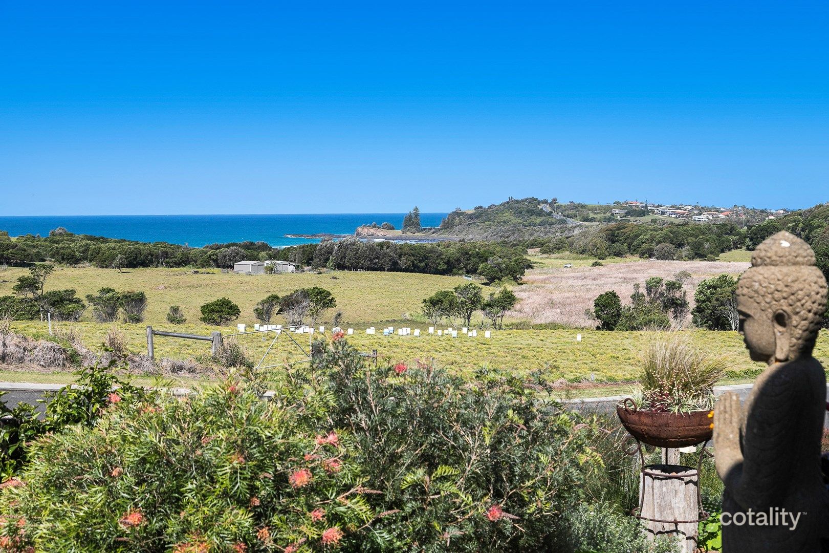 63 Blue Seas Pde, Lennox Head, NSW 2478