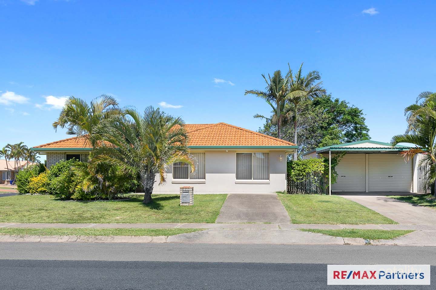 198 Pulgul St, Urangan, QLD 4655