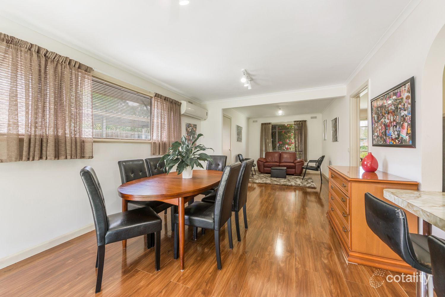 33 Mandowie Cres, Croydon, VIC 3136