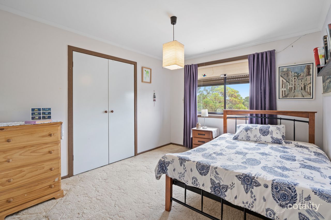 9 Beatrice Pl, Ferntree Gully, VIC 3156