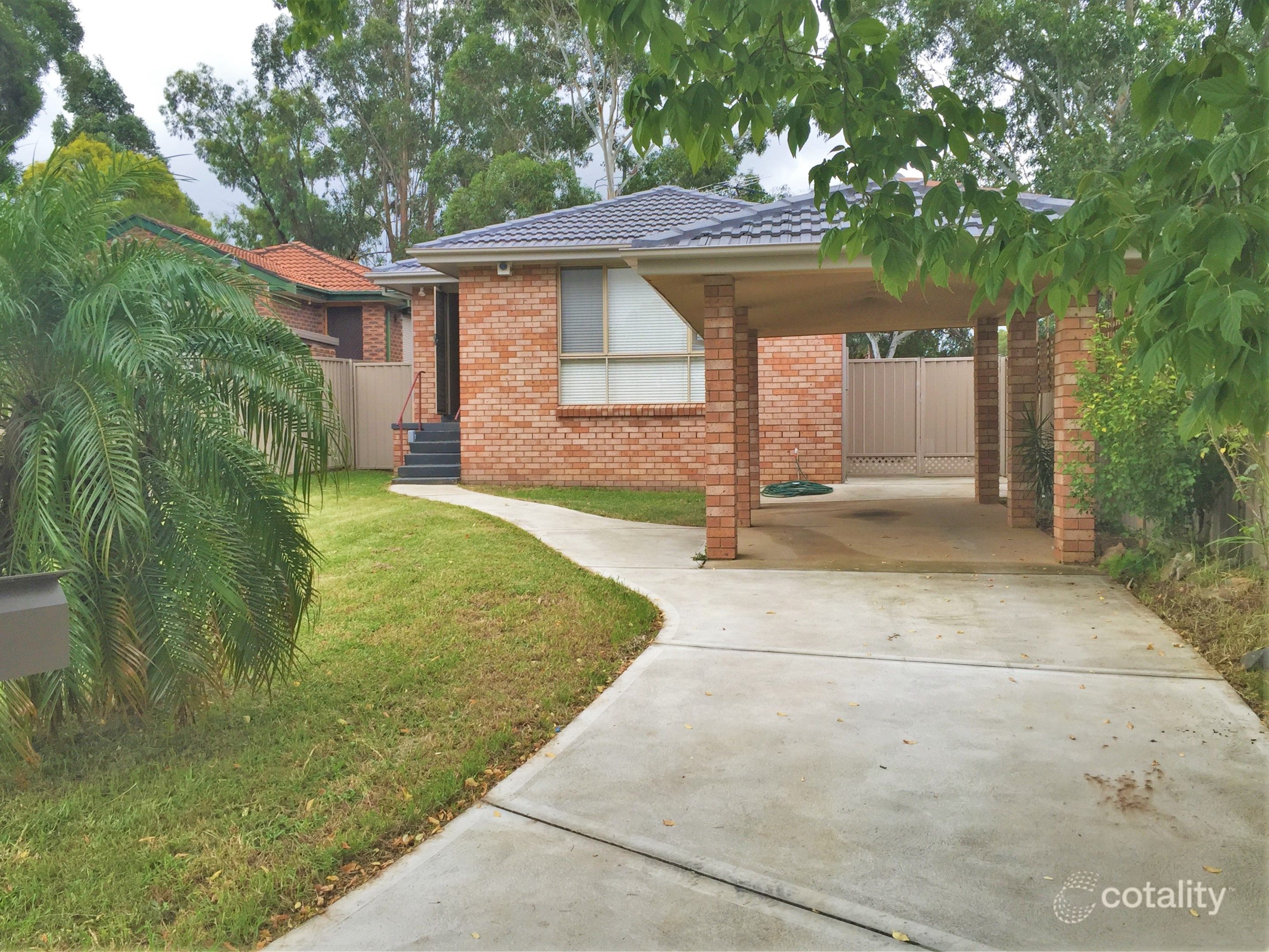 19 Euphrates Pl, Kearns, NSW 2558
