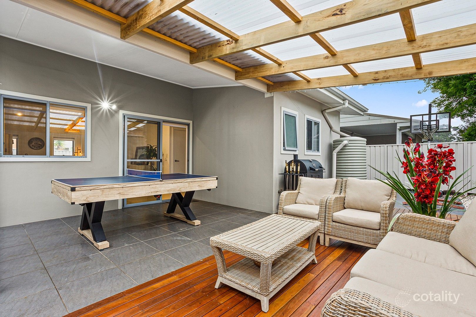 2/45 Cordeaux Rd, Figtree, NSW 2525