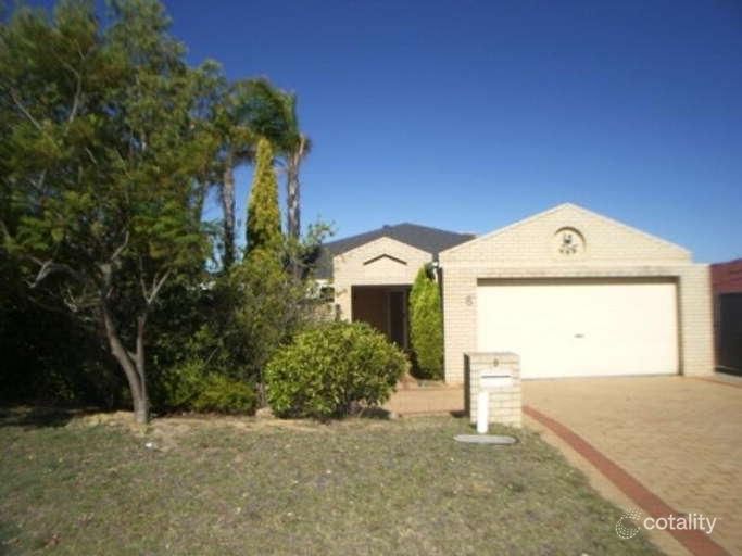 8 Gilbertson Rd, Kardinya, WA 6163