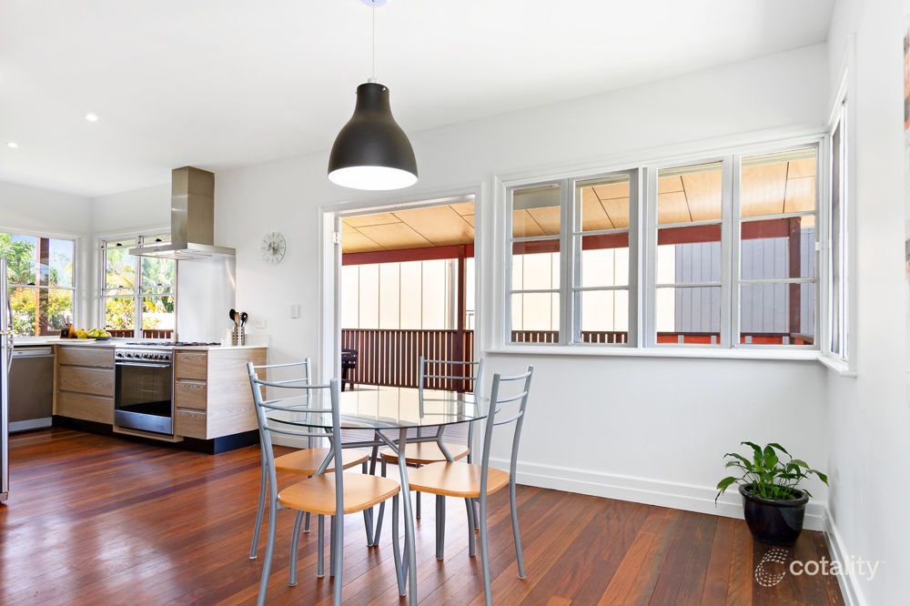 33 Quandeine St, Stafford, QLD 4053