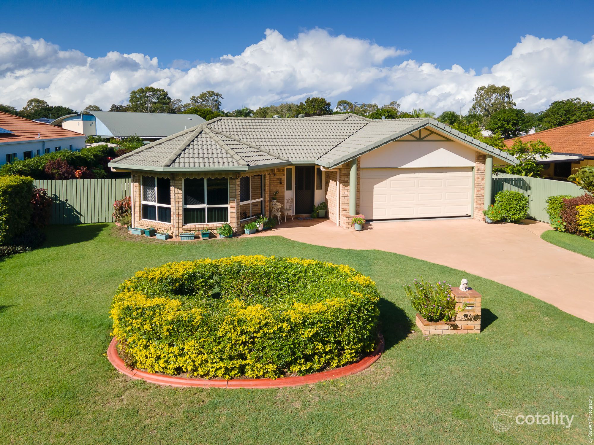 44 Alexander St, Urangan, QLD 4655