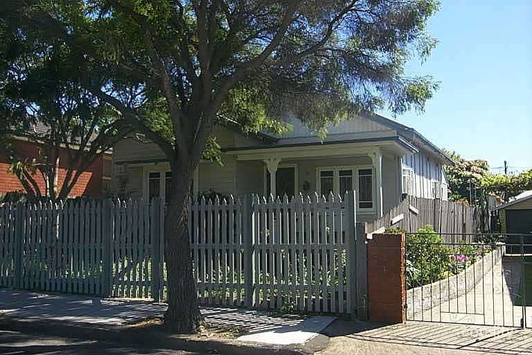 35 Station St, Tempe, NSW 2044