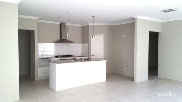 10 Tuscan Way, Karnup, WA 6176