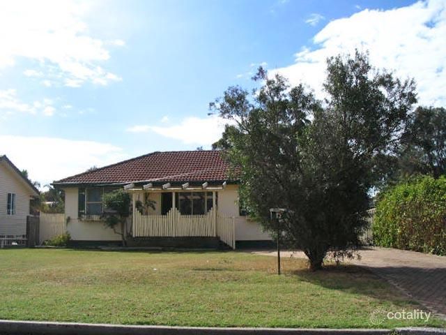 12 Benaud Cres, Warilla, NSW 2528