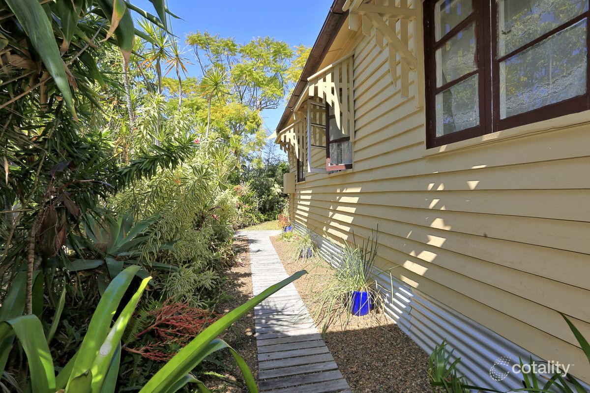 7 Mccracken St, Walkervale, QLD 4670