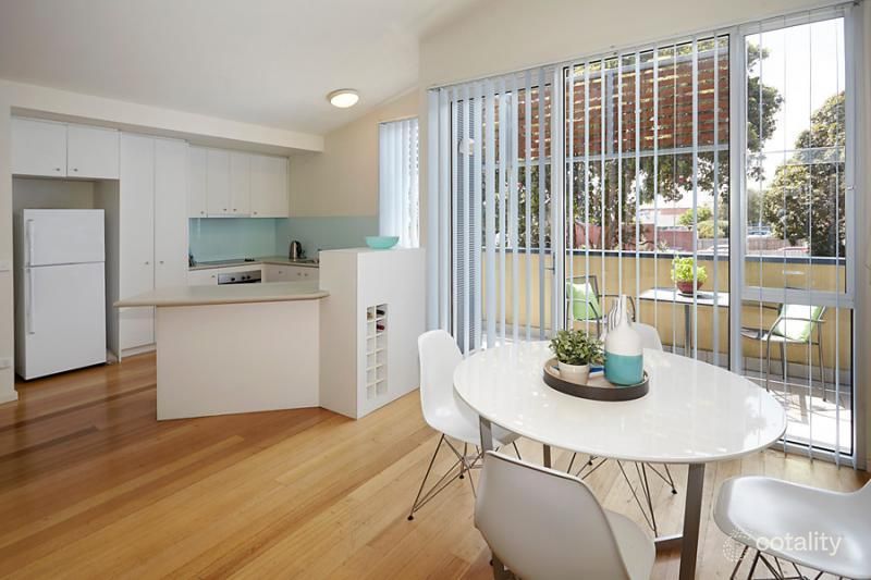 2/440 Hampton St, Hampton, VIC 3188