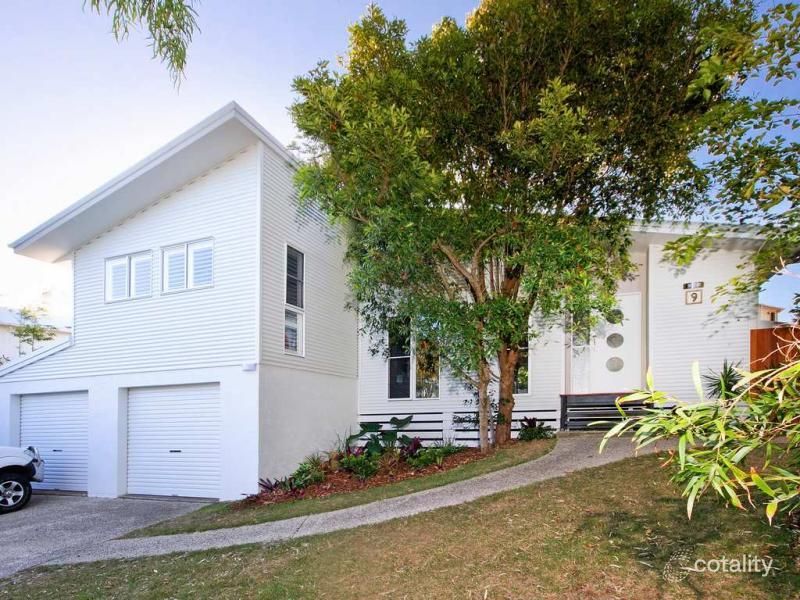 9 Flagship Ct, Castaways Beach, QLD 4567