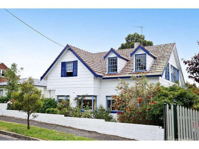 18 Taroona Cres, Taroona, TAS 7053