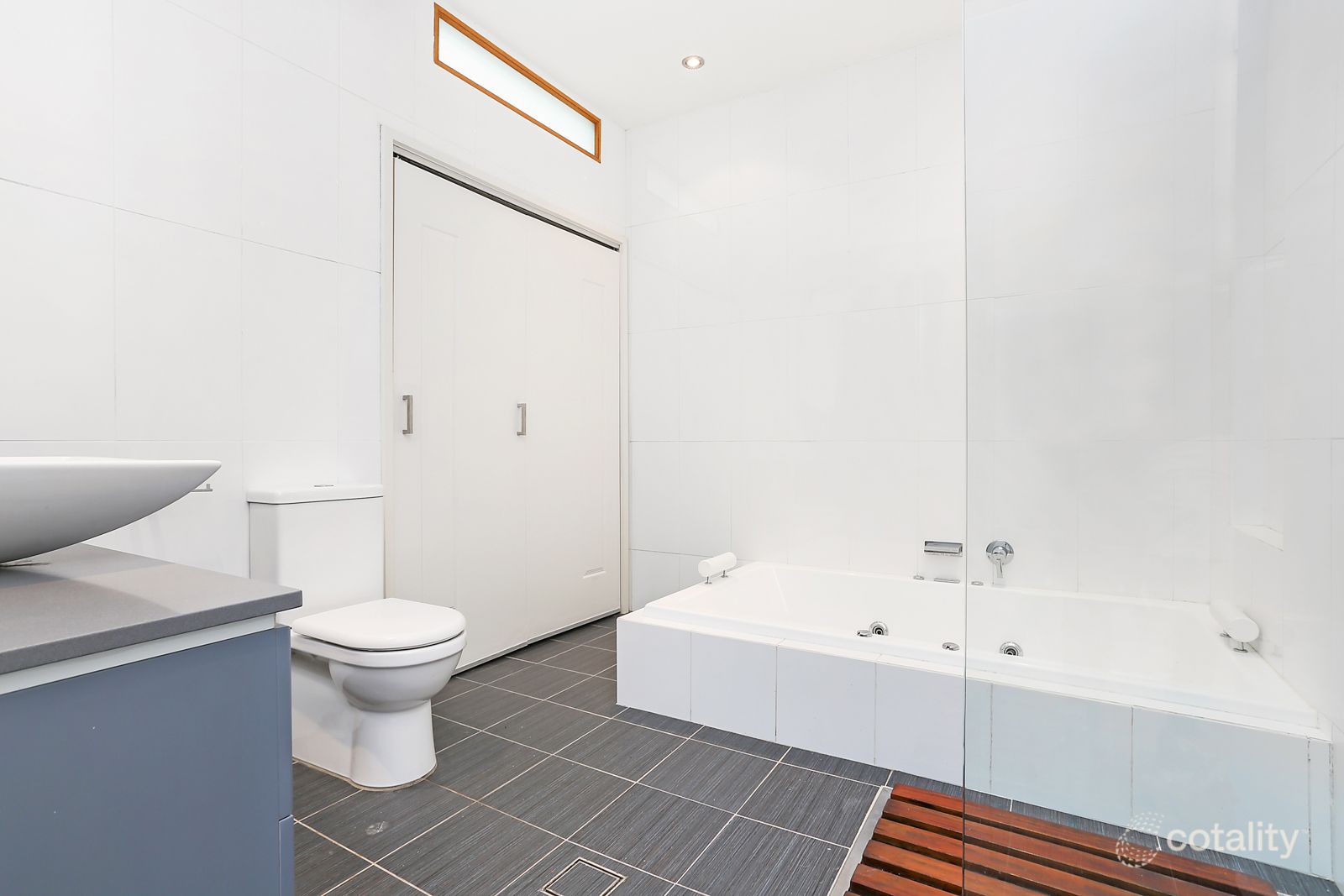 14 Laura St, Newtown, NSW 2042