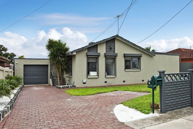 15 Coonamar St, Tullamarine, VIC 3043