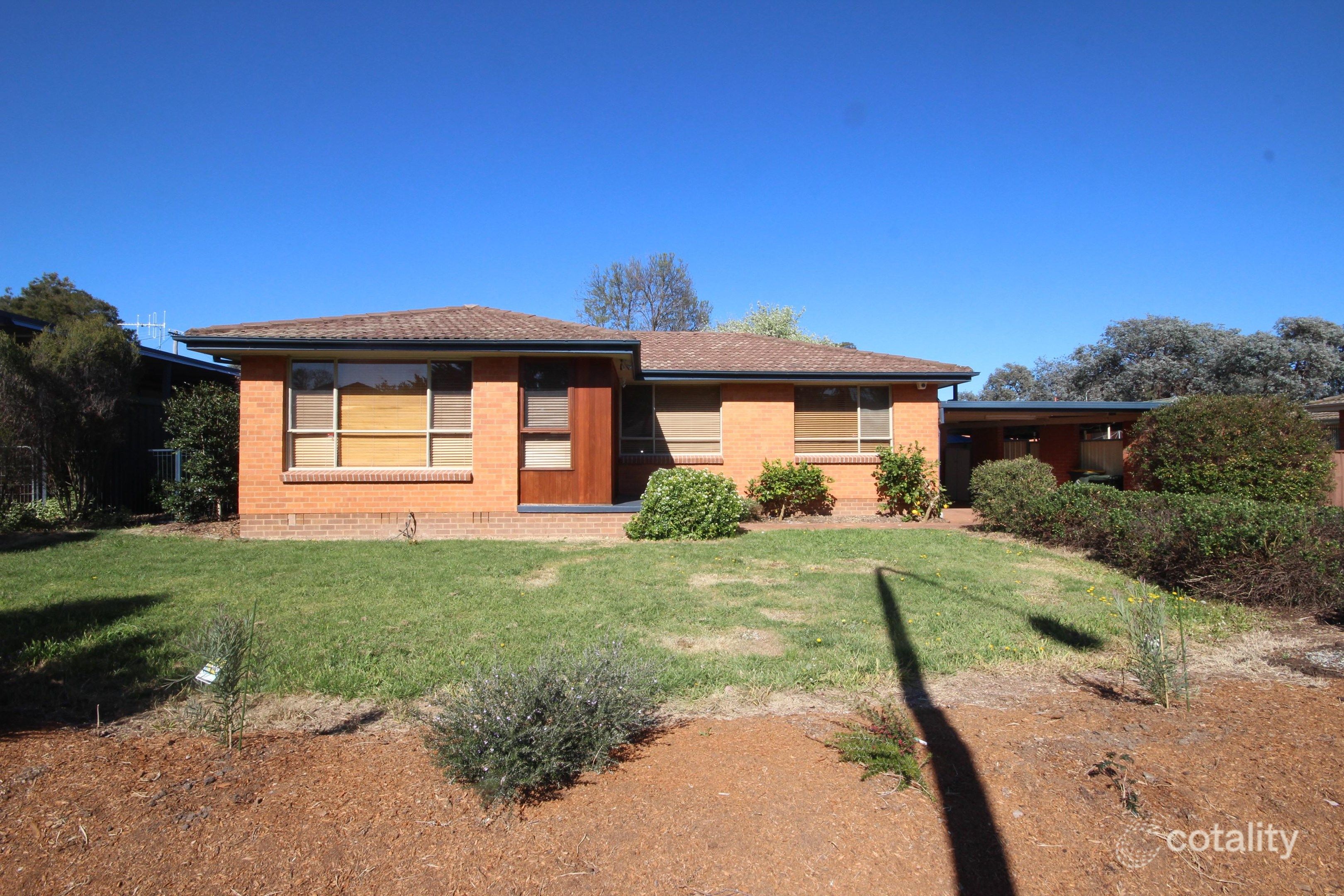 4 Fullagar Cres, Higgins, ACT 2615