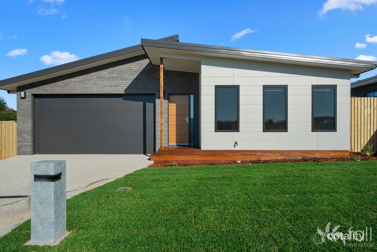 9 Grotee Pl, Howrah, TAS 7018