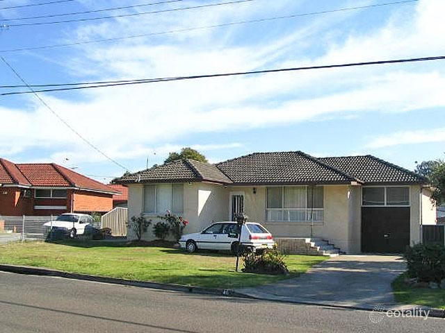 45 Musgrave Cres, Fairfield West, NSW 2165