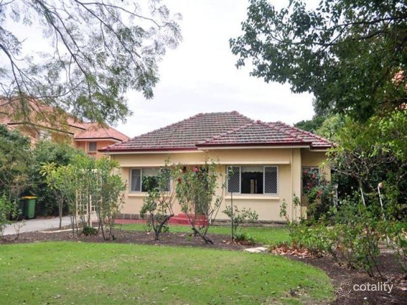 68 Tweeddale Rd, Applecross, WA 6153