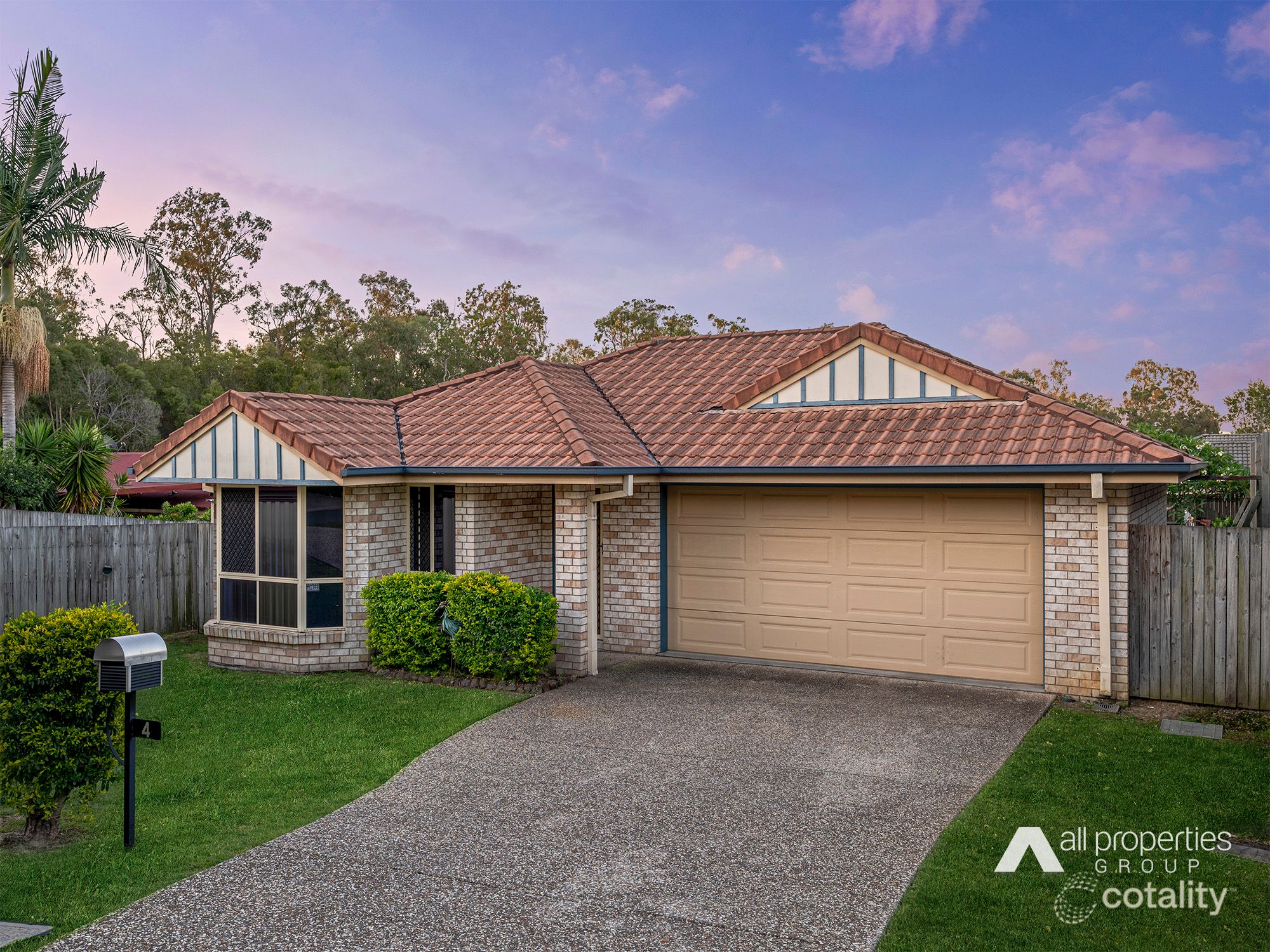 4 Lincoln Ct, Heritage Park, QLD 4118