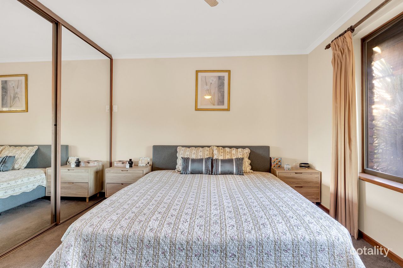 7 Karinga Ave, Craigmore, SA 5114