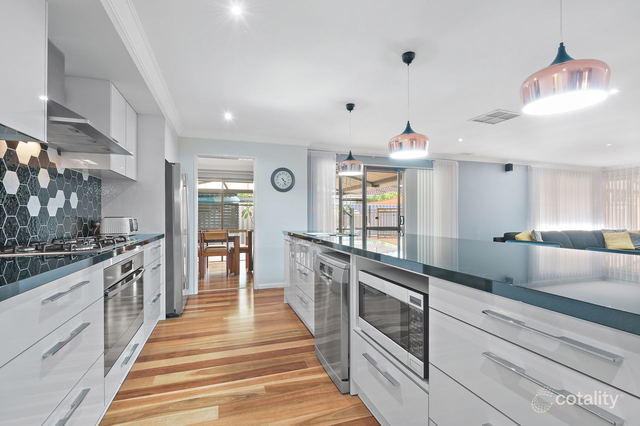 40 Pioneer Dr, Thornlie, WA 6108