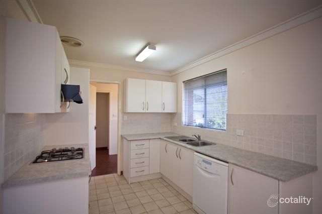 17b Smallman Cres, Greenwood, WA 6024