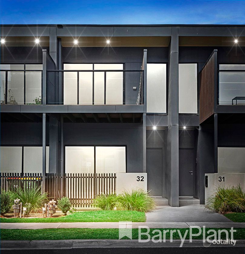 32 Gorman Dr, Mill Park, VIC 3082