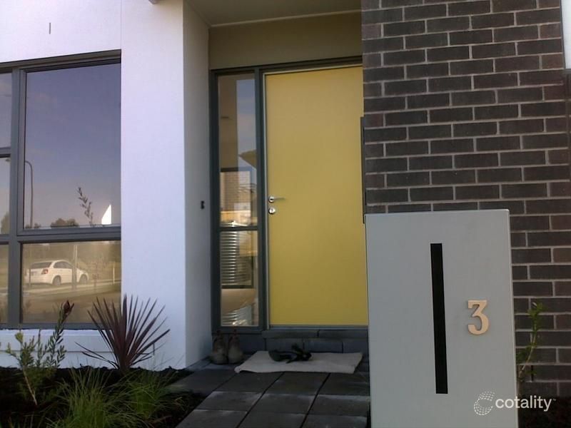 3 Ashberg Dr, Waterways, VIC 3195