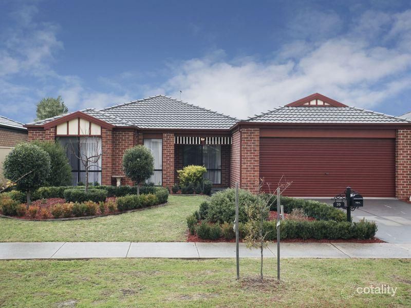 39 Bluehills Bvd, Pakenham, VIC 3810