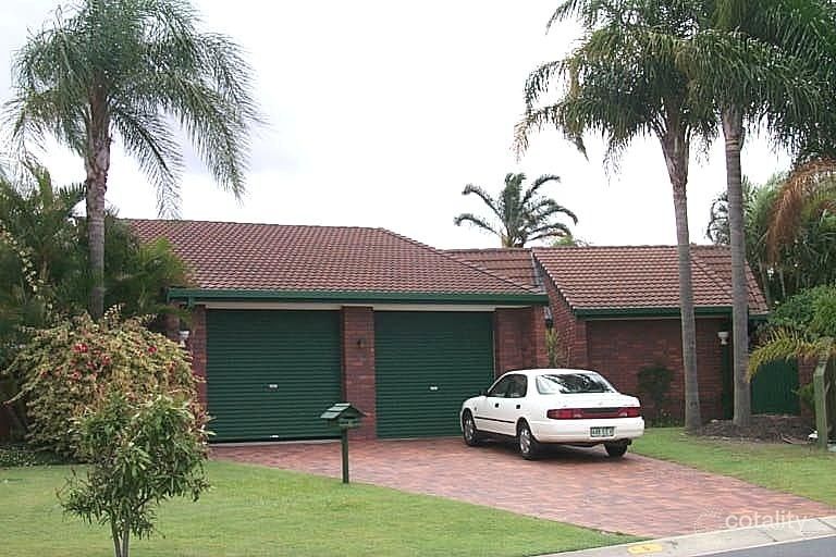 6 Tari Ct, Runaway Bay, QLD 4216