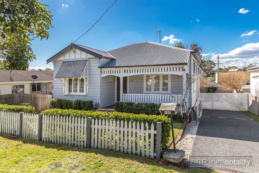 132 Young Rd, Lambton, NSW 2299