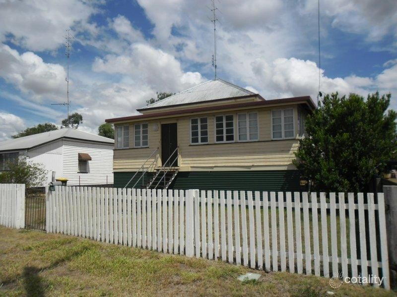 20 Mcnulty St, Miles, QLD 4415